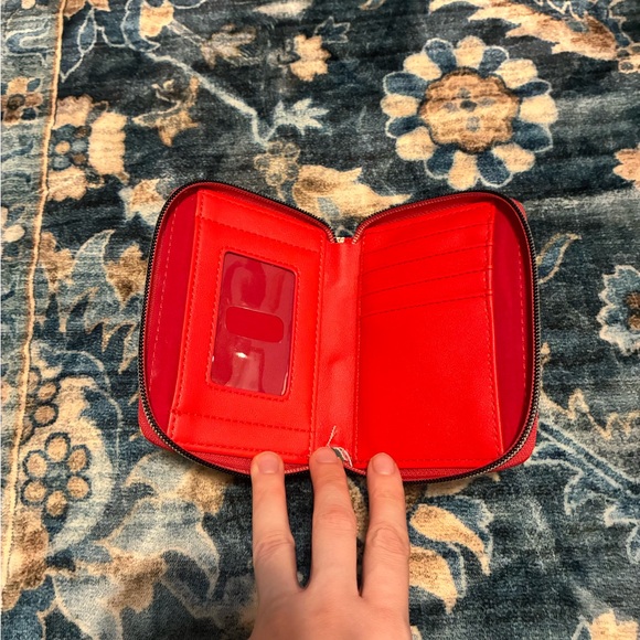 Strawberry Themed Wallet - Picture 5 of 6